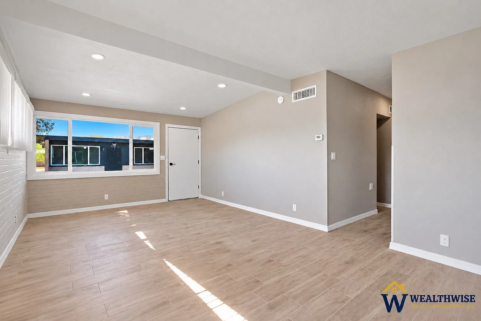 2 bed, 1.0 bath, 851 sqft, $1,195 — Photo 4