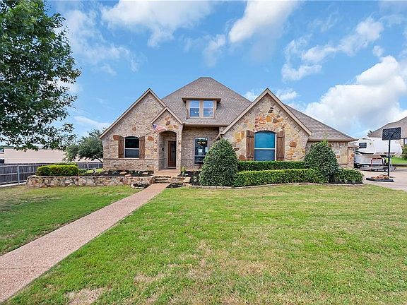 5th image of 7825 Green Valley Dr