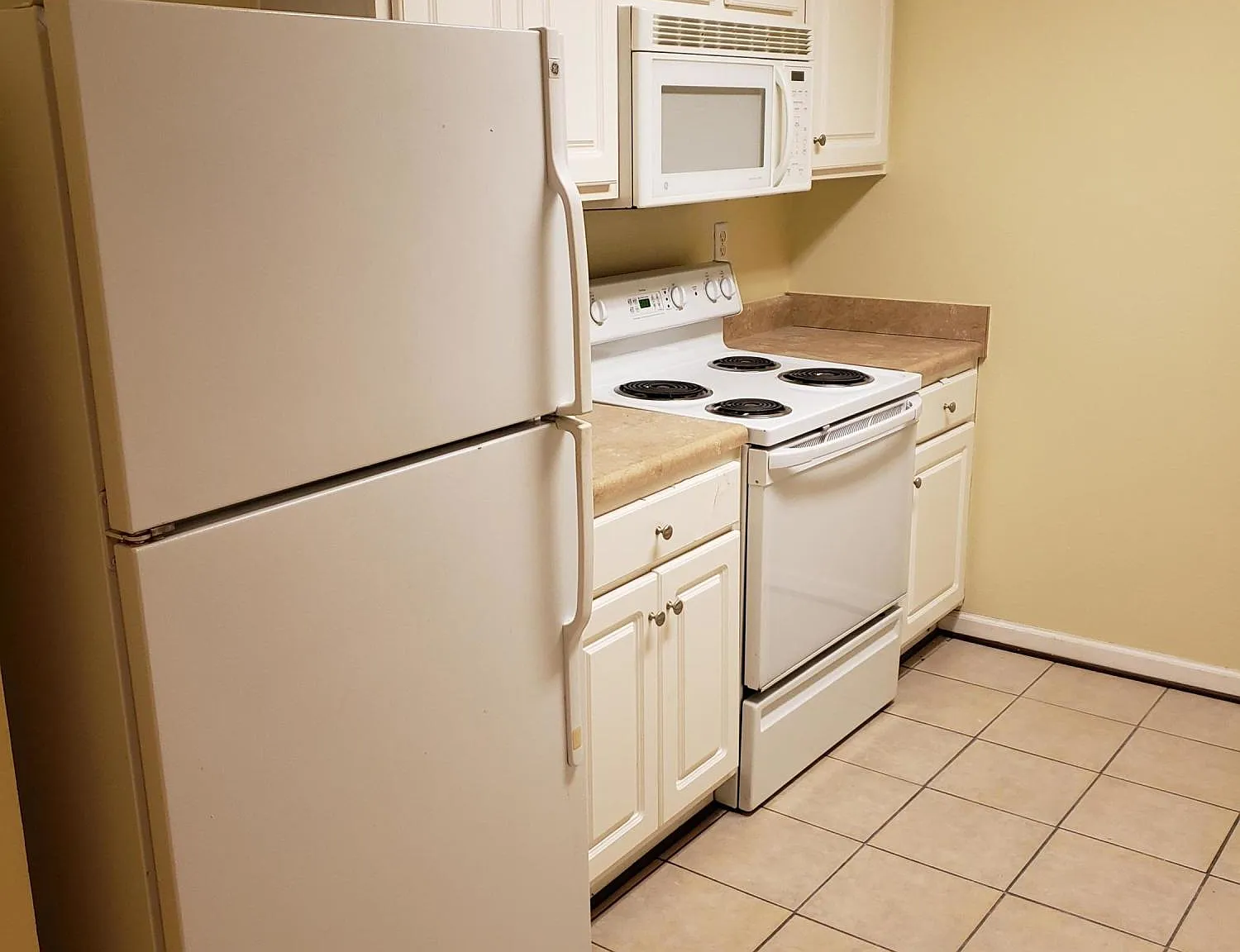 2 bed, 2.5 bath, 1289 sqft, $1,600 — Photo 4