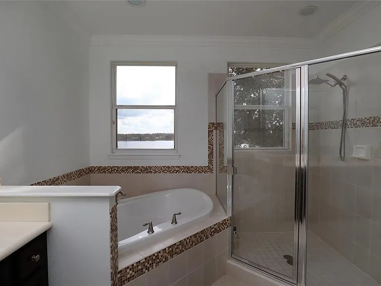 8248 Tivoli Dr — Photo 29