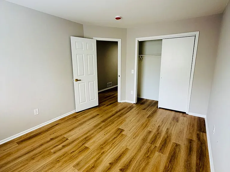 11 Saffron Dr — Photo 26