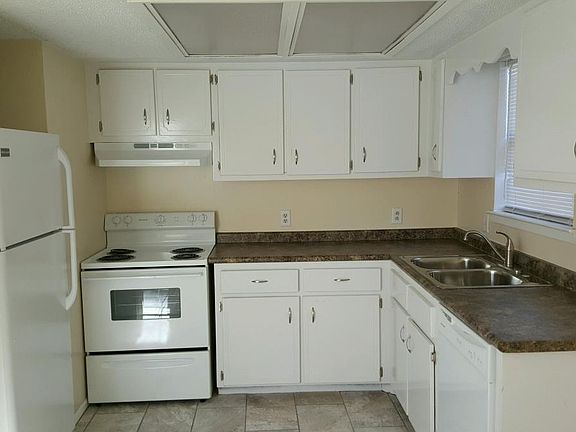 Kitchen and appliances