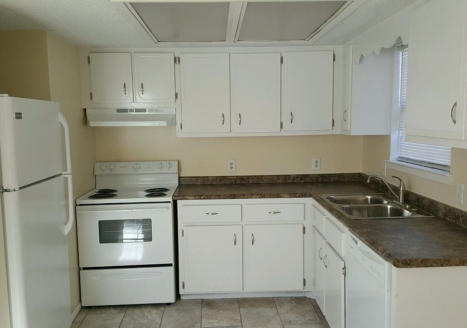 Kitchen and appliances