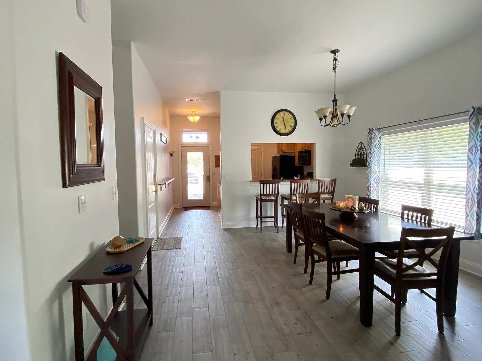 6059 Valhalla Ave — Photo 2