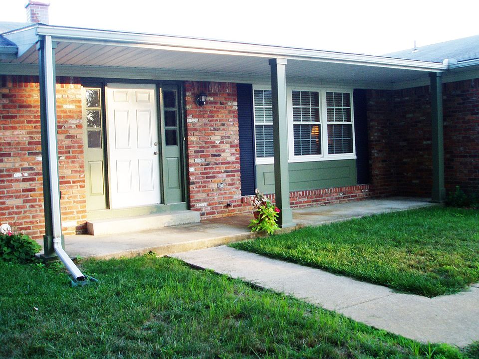 1st image of 1865 Carisbrook Dr