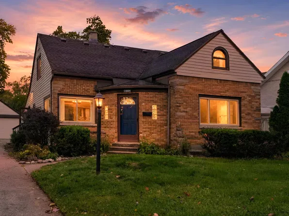 2464 Forest Grove Ave SW, Wyoming, MI 49519