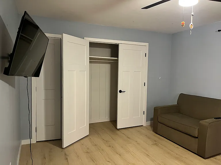 Large bedroom with plenty of storage