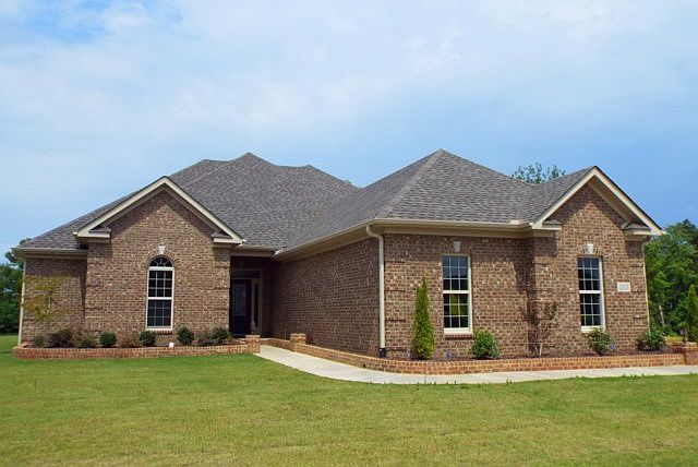1st image of 215 Woodgrove Dr