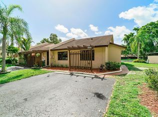 9696 NW 16th Ct, Pembroke Pines, FL 33024