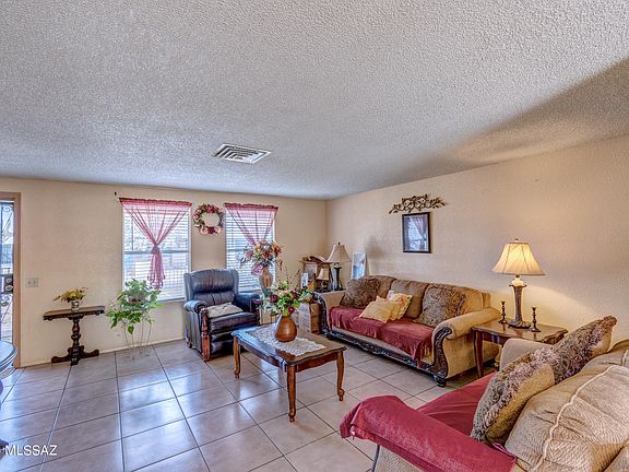 3rd image of 2551 W Vereda De Gente