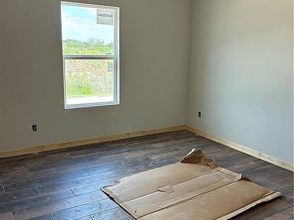 4th image of 3019 Rio Red Cir N