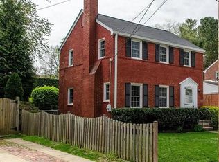 6026 9th St N, Arlington, VA 22205