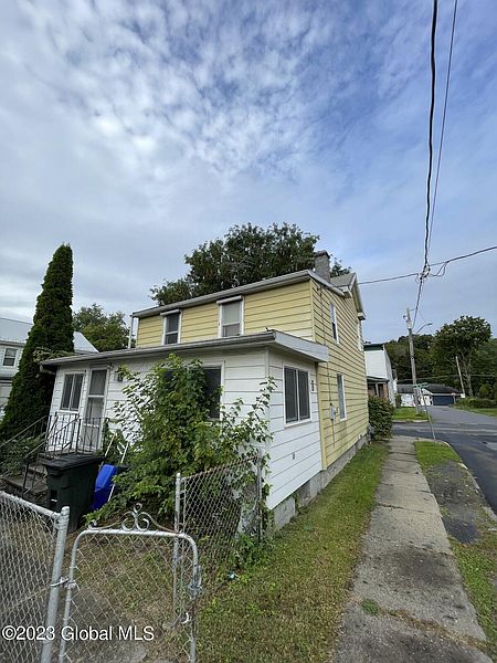 3rd image of 85 4th Street