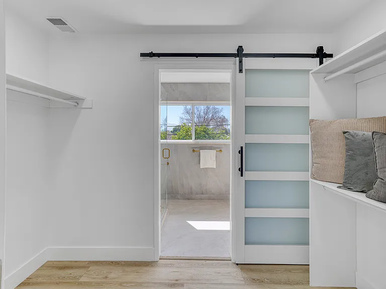 3364 Merrimac Dr — Photo 10