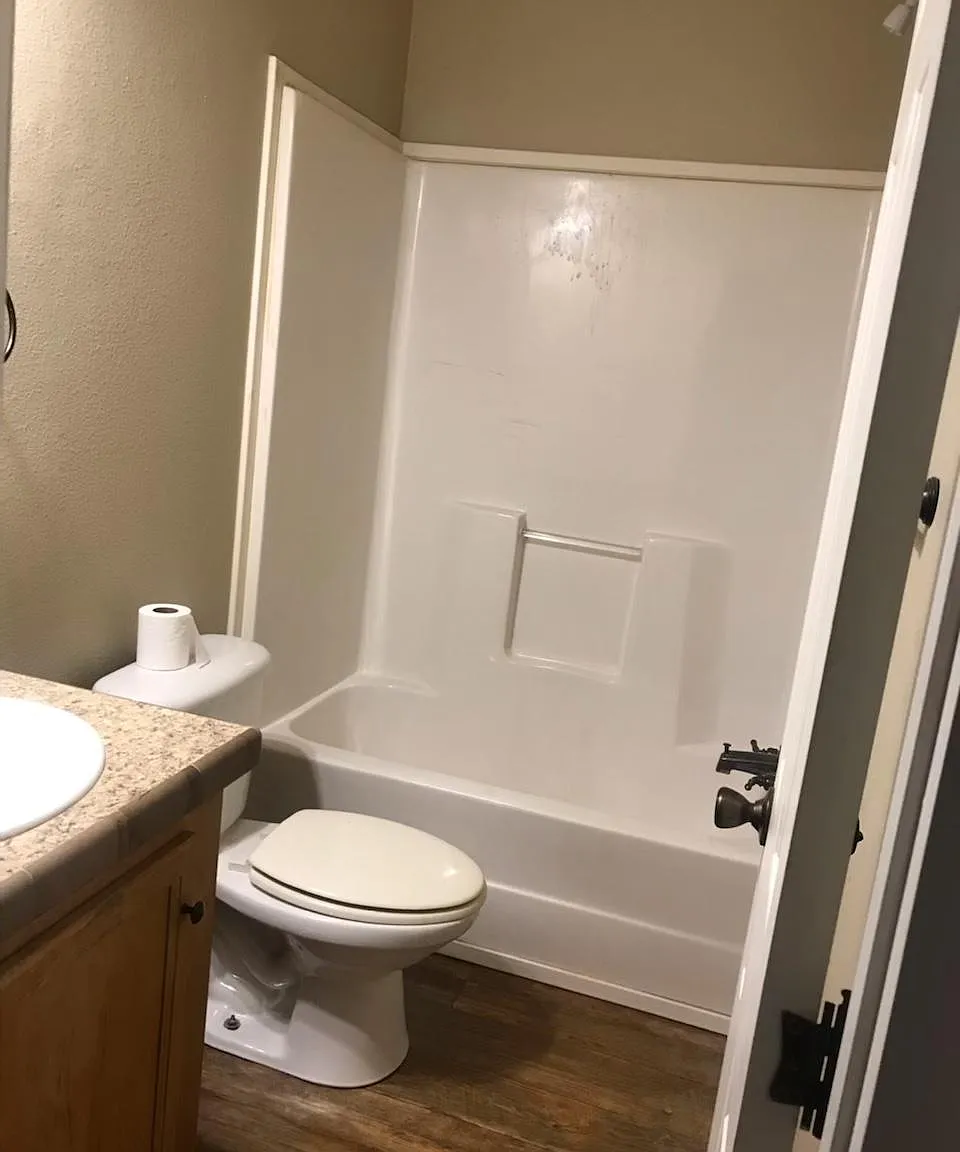 7100 Airline Rd — Photo 2