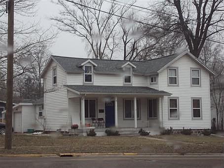 1st image of 117 Hillsdale St