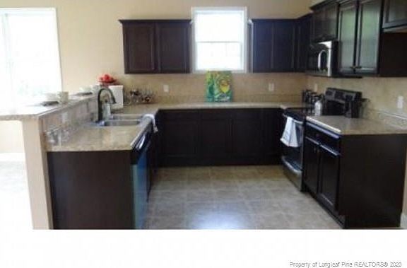 5th image of 396 Juno Dr