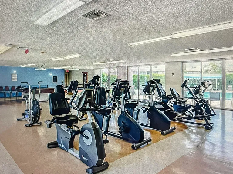 705 Lori Dr #210 — Photo 19