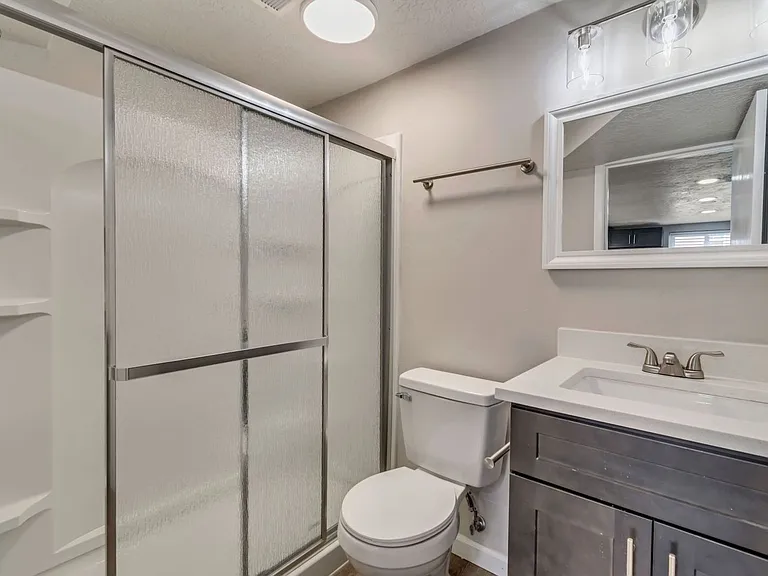 1260 E Alameda Ave — Photo 19