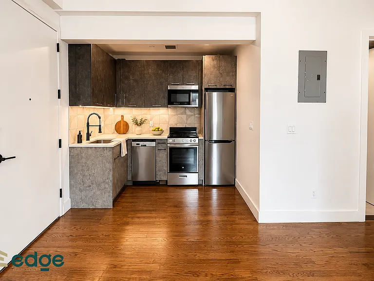1266 Pacific St #3G — Photo 3