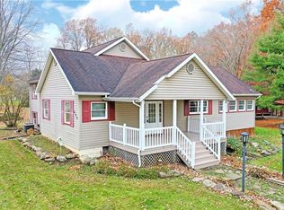 686 Kale Adams Rd, Leavittsburg, OH 44430