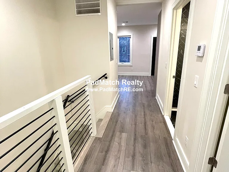 64 Chelsea St #1 — Photo 21