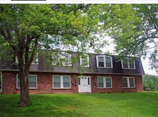 100 Gettysburg Rd #4, Belleville, IL 62226