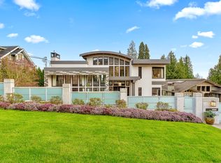 2052 Inglewood Ave, West Vancouver, BC V7V 1Z4