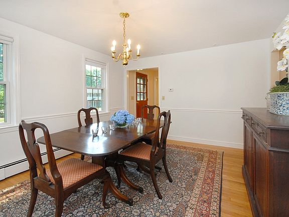 3rd image of 46 Tarbell Spring Rd