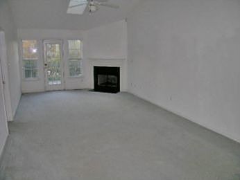 2nd image of 15 Portside Ct