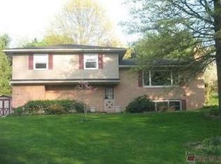 8560 Glennridge Ave NW, Clinton, OH 44216