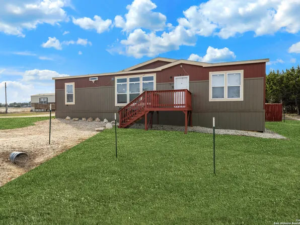 504 Private Road 1523, Bandera, TX 78003