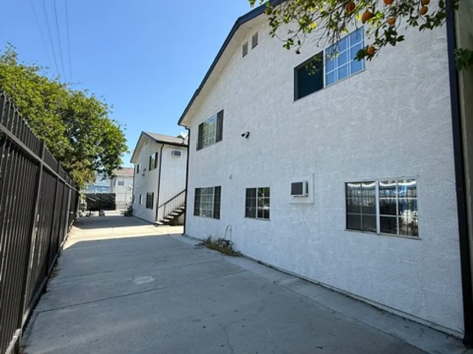 4214 Avalon Blvd