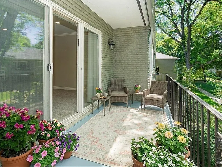 1113 N Old Woodward Ave #38 — Photo 10
