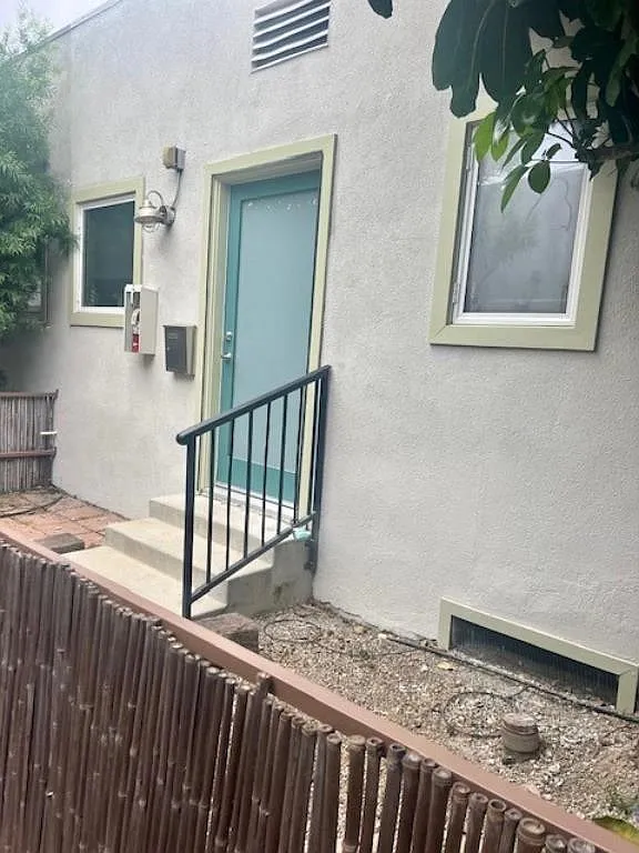 4447 Willowbrook ave Los Angeles — Photo 2