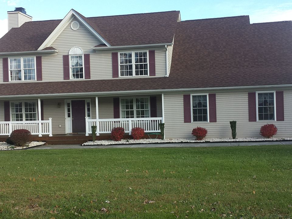 Front view 170 Sapphire Ave