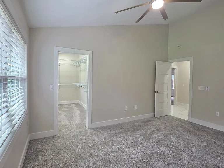 9405 SW 21st Ave — Photo 21