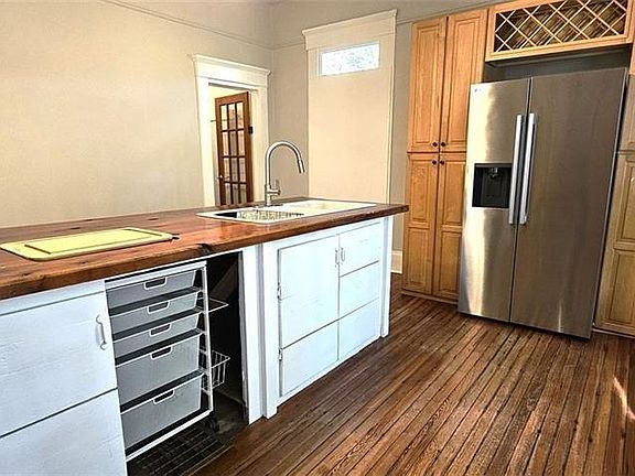 5th image of 1047 Ridge Ave