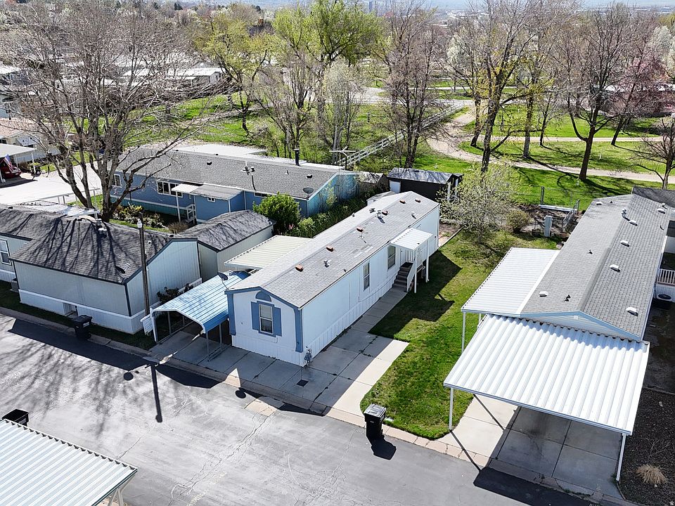 1st image of 1128 S Lloyd Rd #50