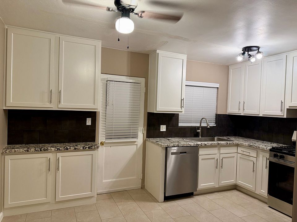 1st image of 1042 E Water St #1042