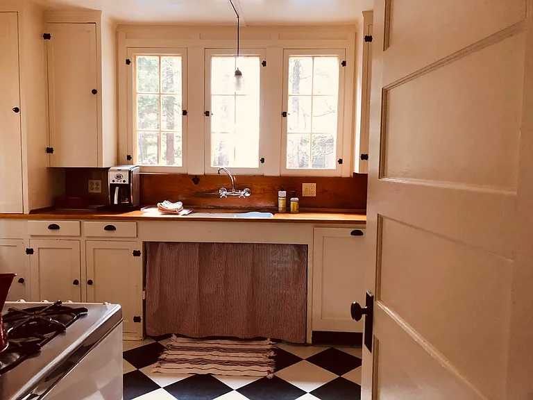 388 Heliotrope Dr — Photo 11