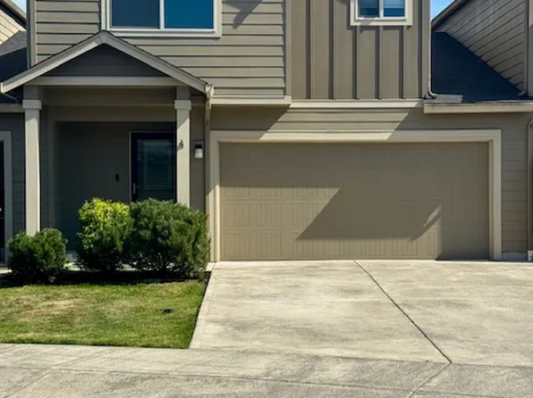 103 NE 14th St, Battle Ground, WA 98604