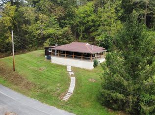 129 Old Patton Ln, Harriman, TN 37748