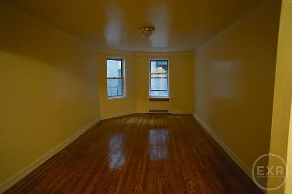 Rented by EXR | media 17