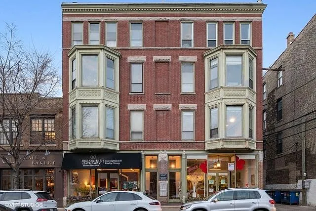 1214 W Webster Ave APT 4E photo 1