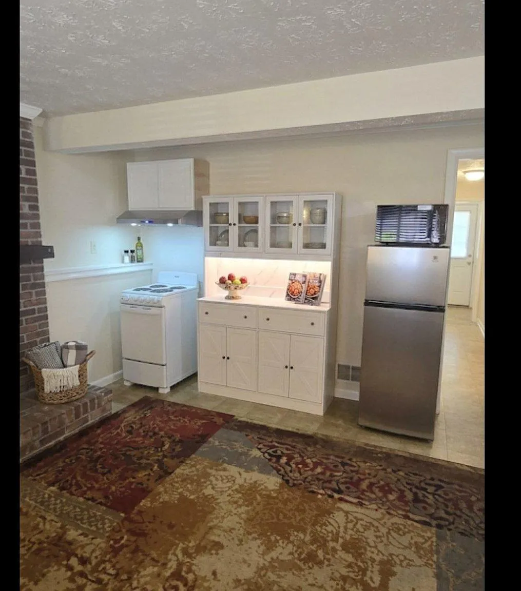 2 bed, 1.0 bath, 924 sqft, $1,780 — Photo 4
