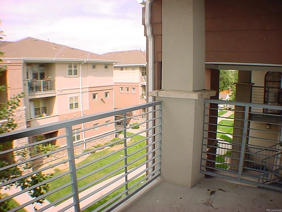 Courtyard Views