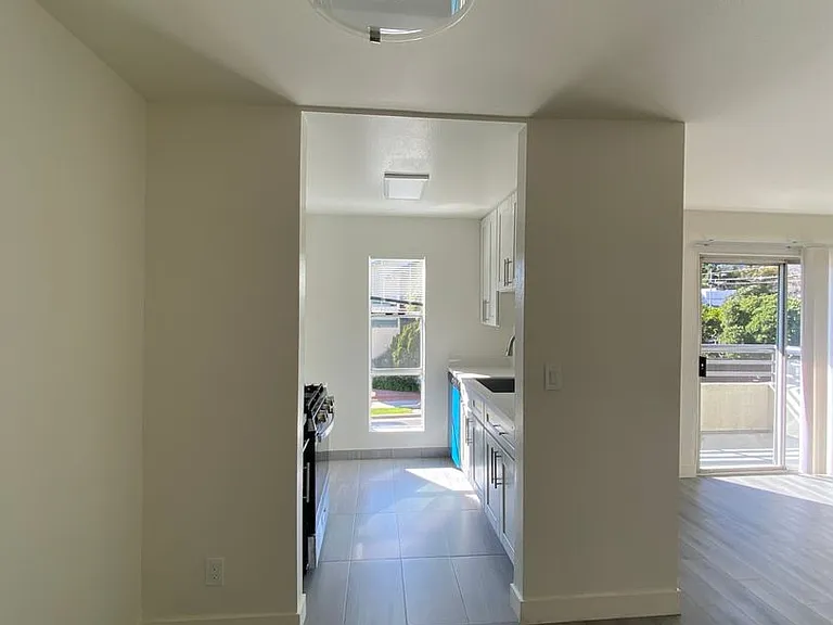 1250 N. June St. Los Angeles CA 90038 — Photo 45