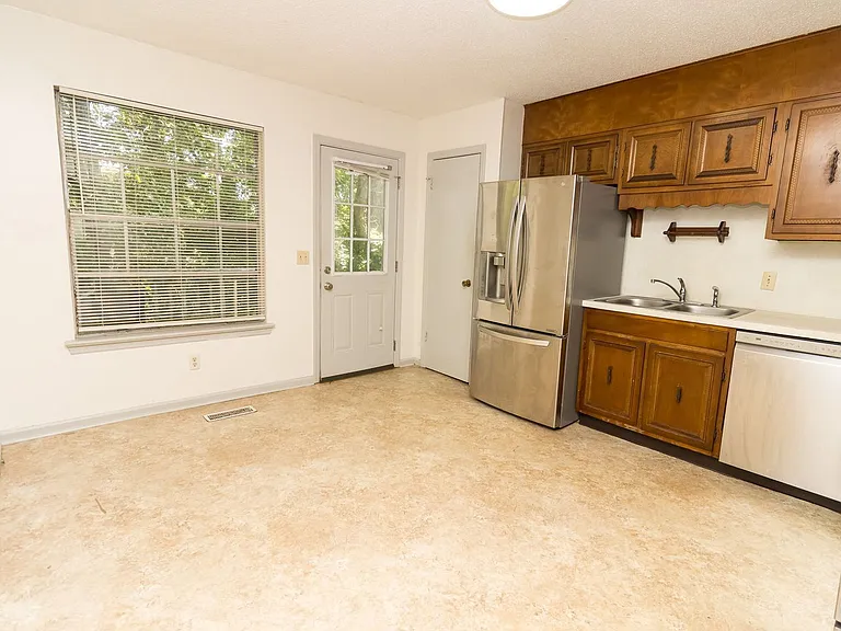 5781 Taggart Dr #5781 — Photo 2
