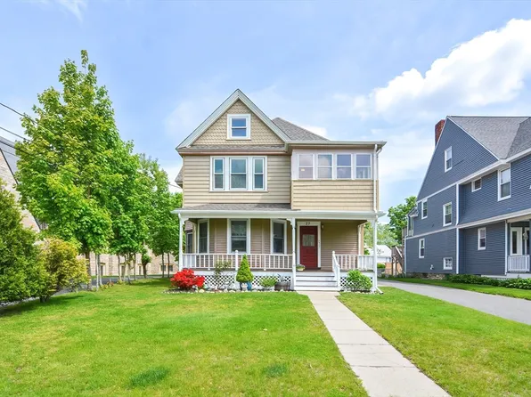 27 Ash St, Newton, MA 02466